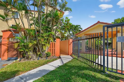9937 NW 9th St Cir #13-19, Miami, FL 33172