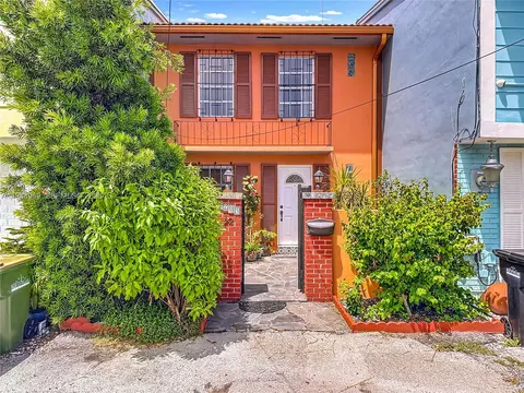 2205 NE 123rd St #2205 1/2, North Miami, FL 33181