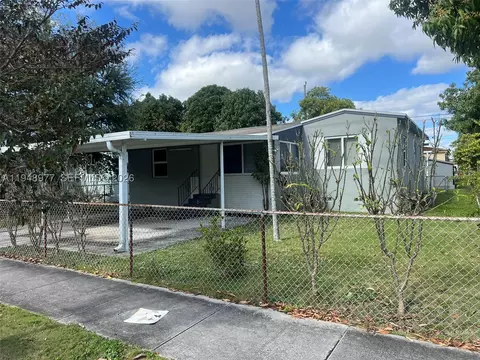 5561 SW 5th Ter, Miami, FL 33134