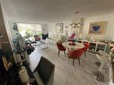 2851 NE 183rd St #303E, Aventura, FL 33160