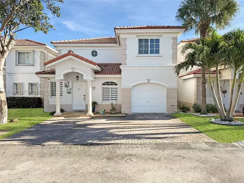 7355 NW 173rd Dr #103, Hialeah, FL 33015