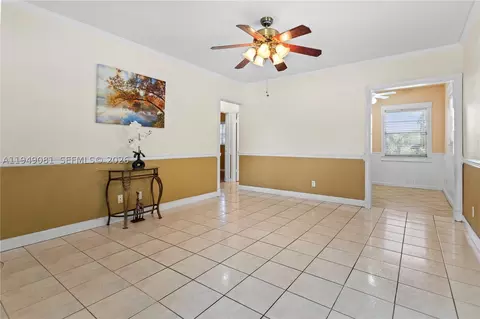 7401 Pines Blvd #222, Pembroke Pines, FL 33024