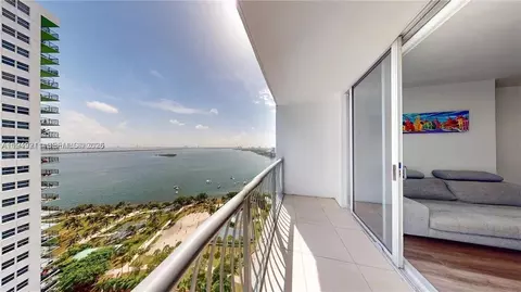 1750 N Bayshore Dr #2803, Miami, FL 33132
