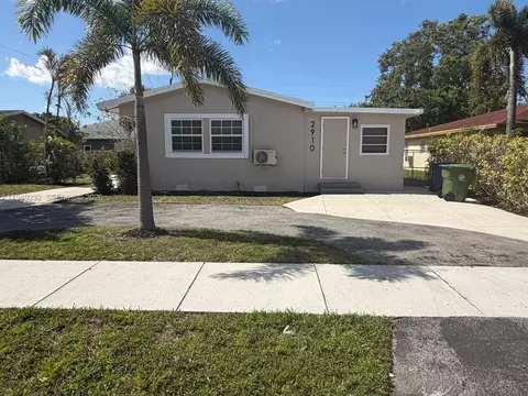 2910 NW 25th St, Fort Lauderdale, FL 33311