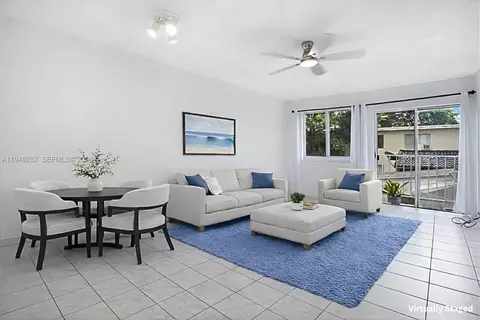 7925 Carlyle Ave #202, Miami Beach, FL 33141