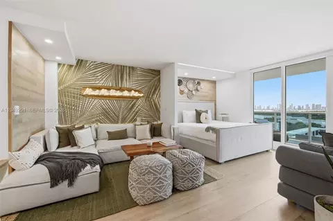 2301 Collins Ave #1429, Miami Beach, FL 33139