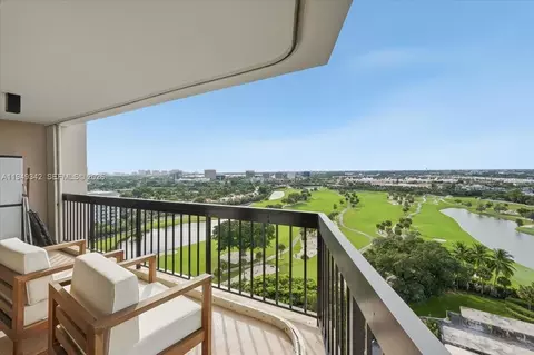 2425 Presidential Way #1706, West Palm Beach, FL 33401
