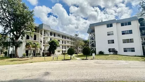 3330 Spanish Moss Ter #311, Lauderhill, FL 33319
