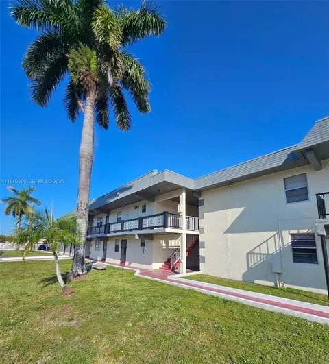 301 NW 177th St #107, Miami Gardens, FL 33169