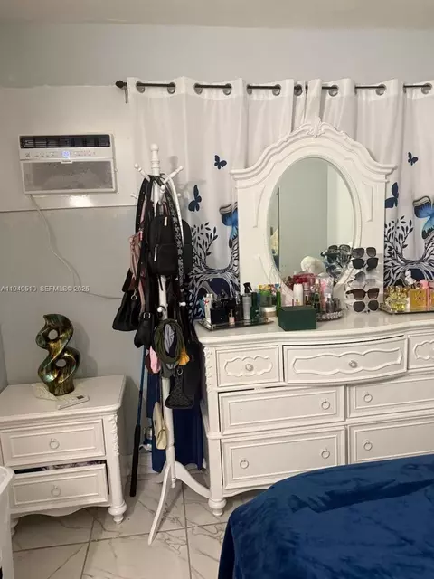 Bedroom - 350 E 21st St #108, Hialeah, FL 33010 photo 1 of 3