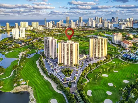 20301 W Country Club Dr #1623, Aventura, FL 33180