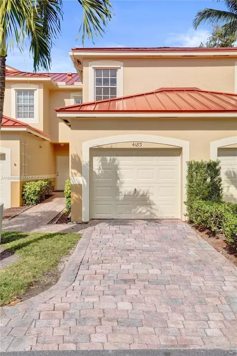 4183 Crystal Lake Dr, Pompano Beach, FL 33064