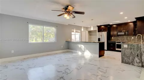 6120 NW 2nd St, Margate, FL 33063