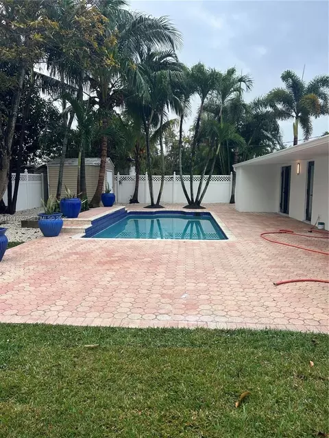 Undisclosed, Miami, FL 33165