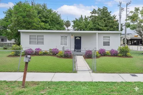 2201 NW 166th St, Miami Gardens, FL 33054