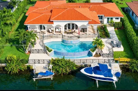 707 Vilabella Ave, Coral Gables, FL 33146
