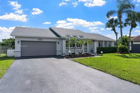8708 SW 52nd St, Cooper City, FL 33328