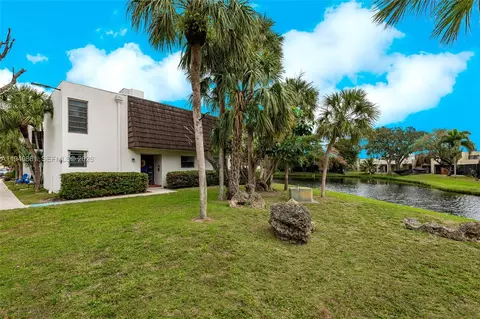 1501 NW 90th Way #1501, Pembroke Pines, FL 33024