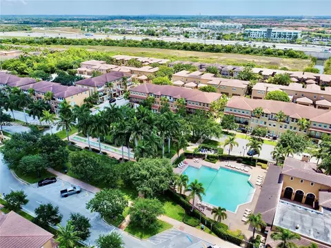 14615 SW 14th St #14615, Pembroke Pines, FL 33027