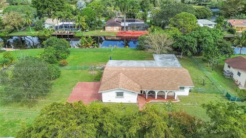 980 Renmar Dr, Plantation, FL 33317