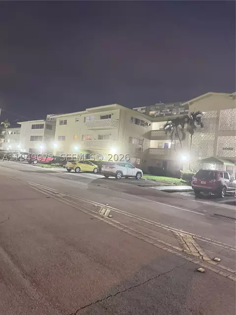 11930 NE 19th Dr #28, North Miami, FL 33181