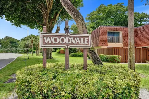 2080 SW 90th Ave #C-13, Davie, FL 33324