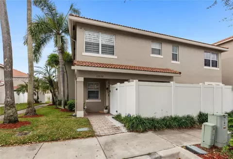12652 SW 54th St, Miramar, FL 33027