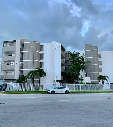 Undisclosed, Miami Beach, FL 33141