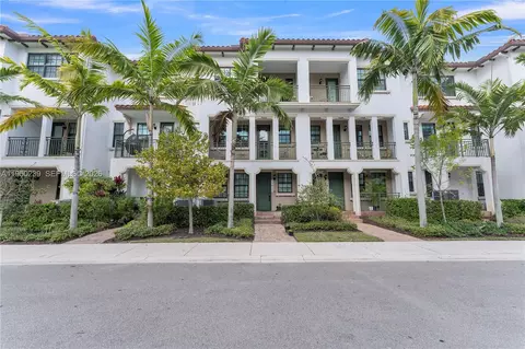 11537 SW 13th Ct, Pembroke Pines, FL 33025