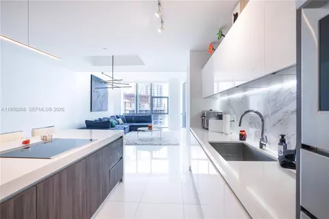 851 NE 1st Ave #2101, Miami, FL 33132