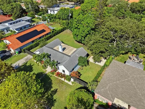 453 NE 89th St, El Portal, FL 33138 photo 34