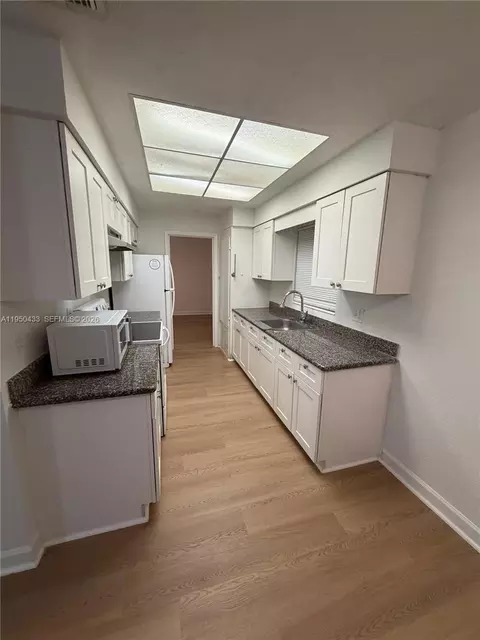 1221 NW 5th Ave, Fort Lauderdale, FL 33311