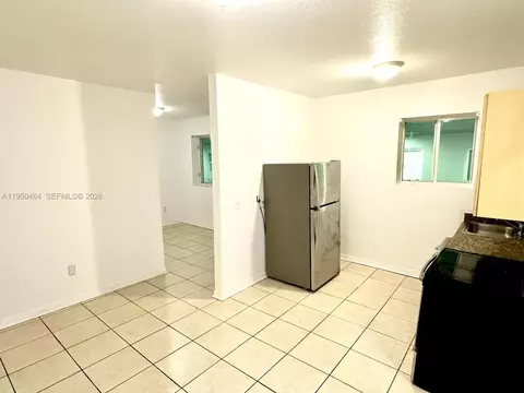 1021 NW 3rd St #307, Miami, FL 33128