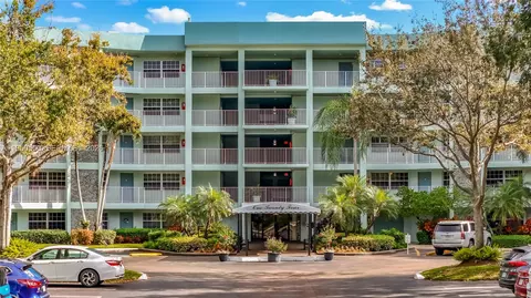 806 Cypress Grove Ln #303, Pompano Beach, FL 33069