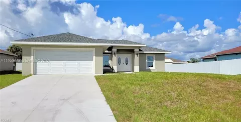 8038 Sunrise Cir, Labelle, FL 33935