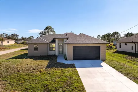 3601 28th St SW, Lehigh Acres, FL 33976