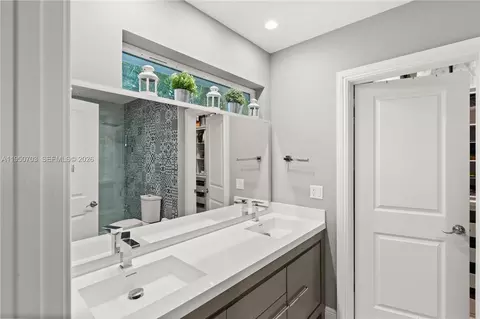 6809 Mentone St, Coral Gables, FL 33146 photo 24
