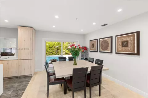 6809 Mentone St, Coral Gables, FL 33146 photo 9