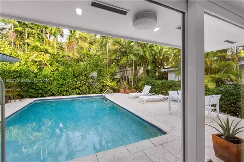 6809 Mentone St, Coral Gables, FL 33146 photo 11