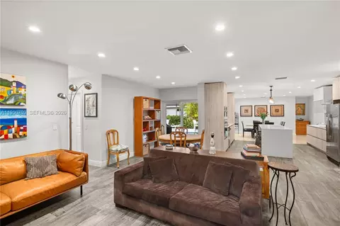 6809 Mentone St, Coral Gables, FL 33146 photo 19