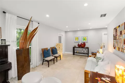 6809 Mentone St, Coral Gables, FL 33146 photo 6