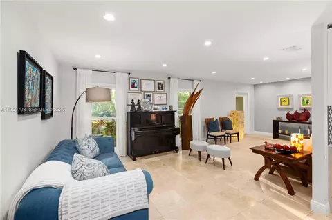 6809 Mentone St, Coral Gables, FL 33146 photo 7