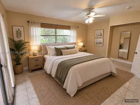 9438 SW 51st St, Cooper City, FL 33328
