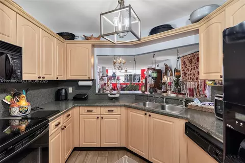 2603 NW 103rd Ave #310, Sunrise, FL 33322