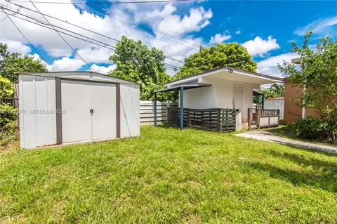 943 W 64th Pl, Hialeah, FL 33012 photo 26