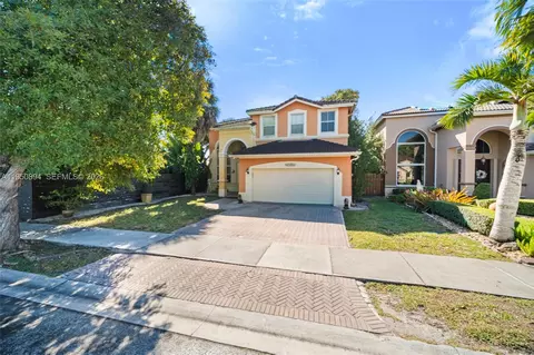 16062 SW 43rd Ter, Miami, FL 33185