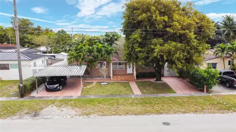 5431 W 2nd Ave, Hialeah, FL 33012 photo 2