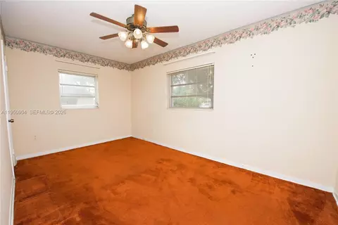 5431 W 2nd Ave, Hialeah, FL 33012 photo 11
