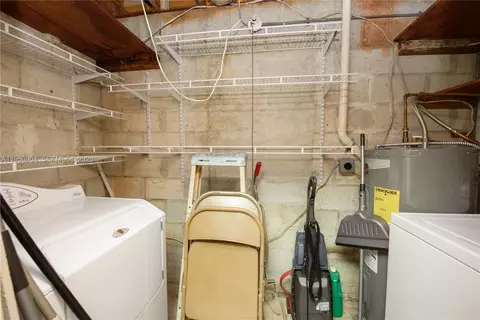 5431 W 2nd Ave, Hialeah, FL 33012 photo 20