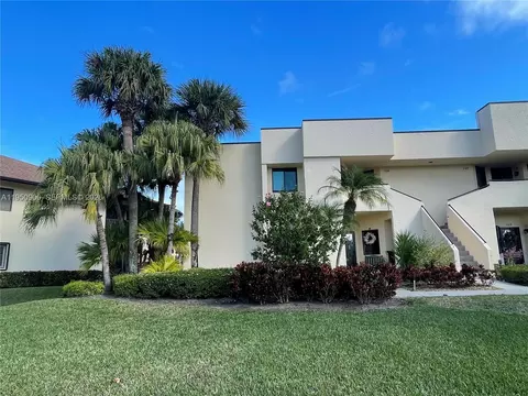 6941 SE Constitution Blvd #106, Hobe Sound, FL 33455